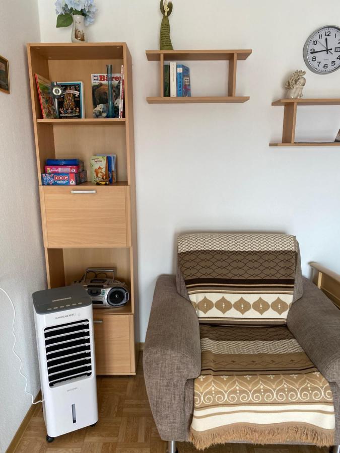 Apartment Mit Blick Auf Herkules Mit Parkplatz Касел Екстериор снимка