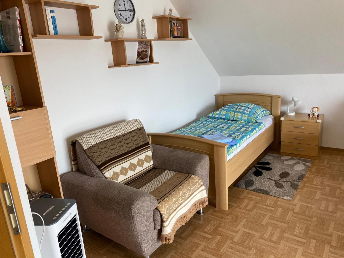 Apartment Mit Blick Auf Herkules Mit Parkplatz Касел Екстериор снимка