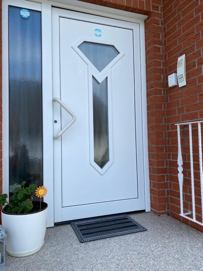 Apartment Mit Blick Auf Herkules Mit Parkplatz Касел Екстериор снимка